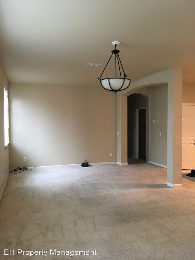 Foto del edificio - 4 br, 3 bath House - 4708 Lusitano Way
