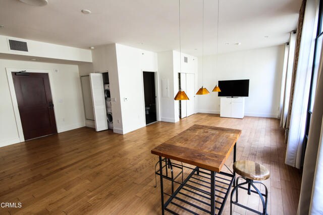 Foto del edificio - 460 S Spring St