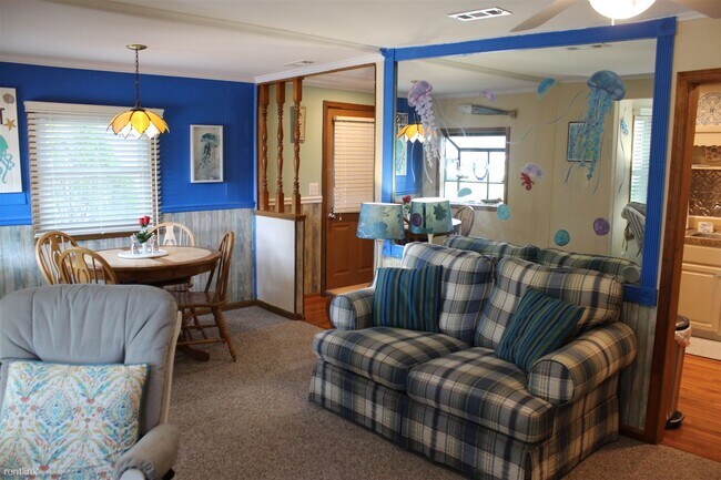 Foto del edificio - 3 br, 2 bath House - 906 Marshall Ave