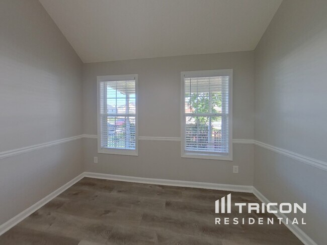 Building Photo - 7485 Ferrara Dr