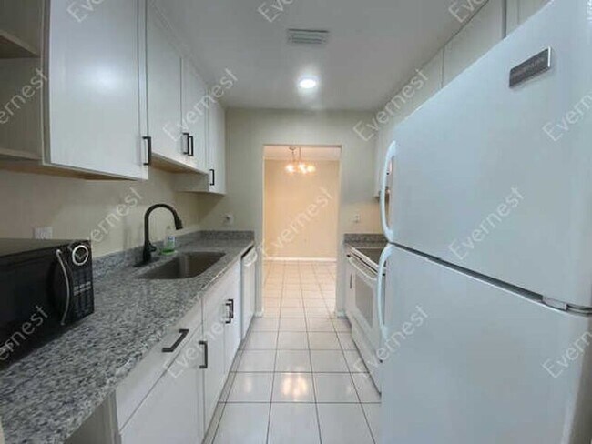 Foto del edificio - 11409 8th St N