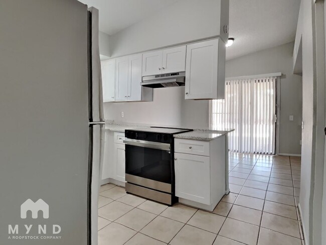 Foto del edificio - 11169 N 82nd Ln
