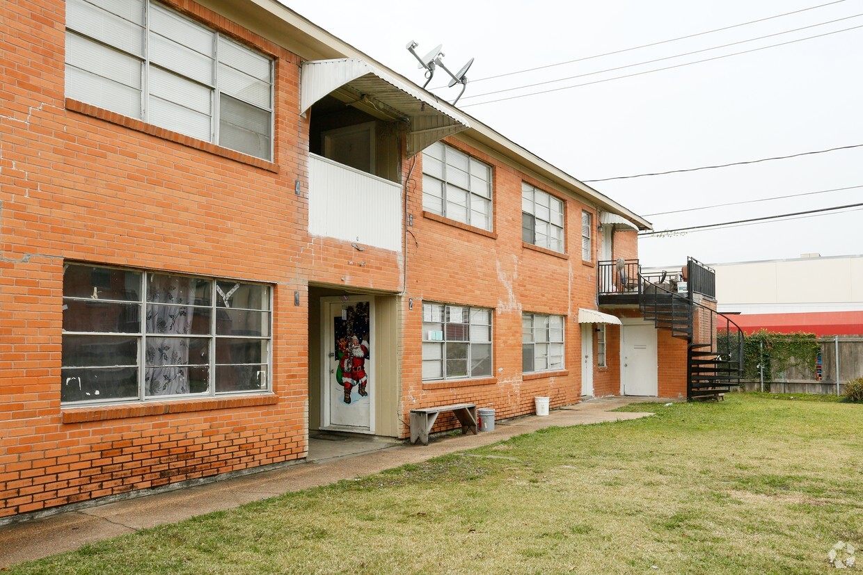 Edificio - Pecan Villa Apartments