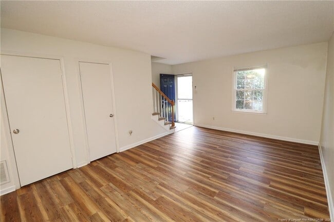 Building Photo - 1260 Donaldson Ct