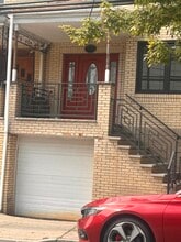 Building Photo - 153 61st St