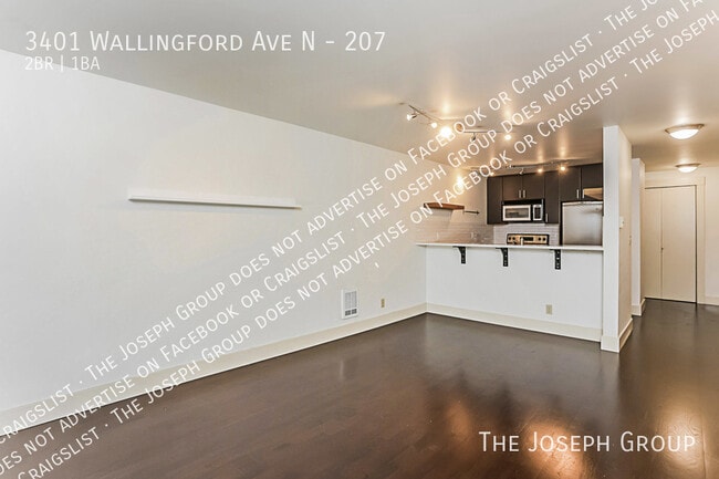 Building Photo - 3401 Wallingford Ave N