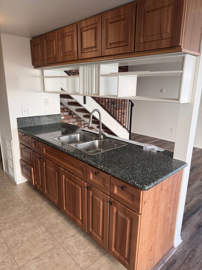 Building Photo - 2-Bedroom, 2 Story Condo, By Beach