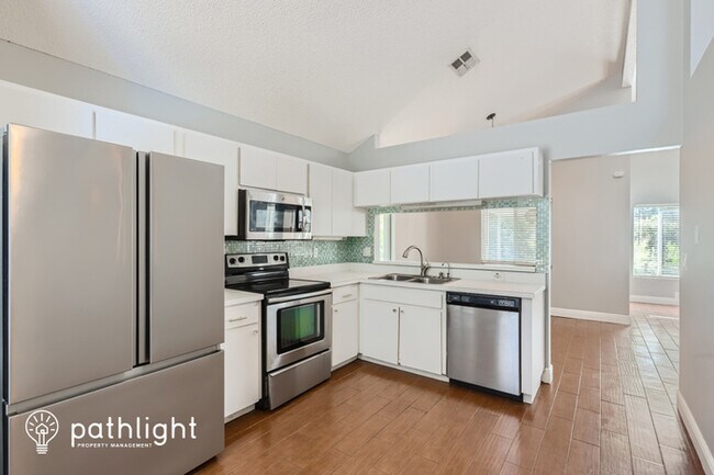 Foto del edificio - 28534 Tall Grass Dr, Zephyrhills, FL, 33543