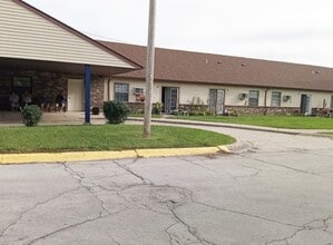 Building Photo - 102 Price St