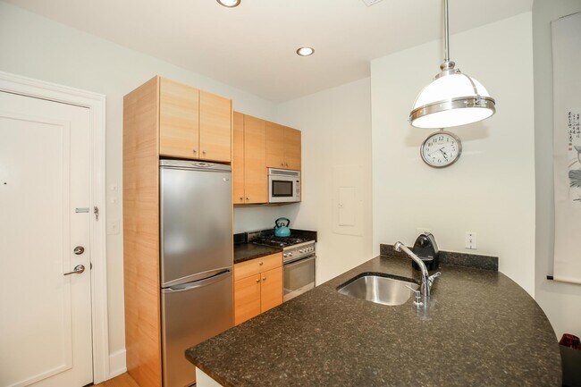 Foto del edificio - 2516 Q St NW