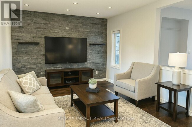 Building Photo - 212 Greenwater Pl