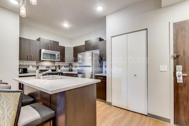 Foto del edificio - 950 4th St NW