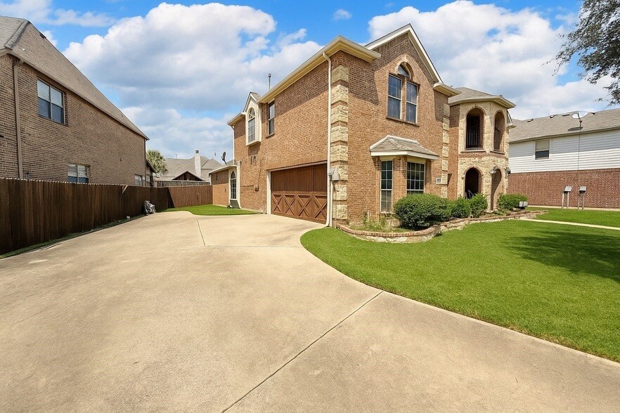 Photo - 6413 Fitzgerald Drive Unit