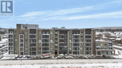 Building Photo - 5055 Greenlane