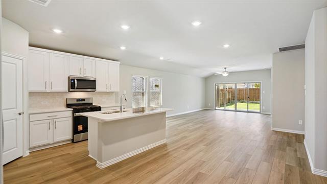 Foto del edificio - 821 Sunflower Rd