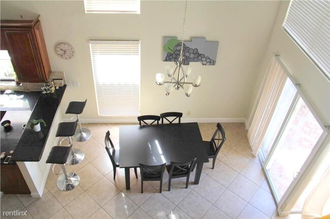 Building Photo - 4 br, 2.5 bath House - 897 NW 97th Ave