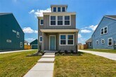 Foto principal - 310 Cherry Blossom Ln