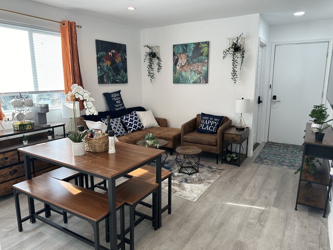 Foto del edificio - 3826 W 9th St