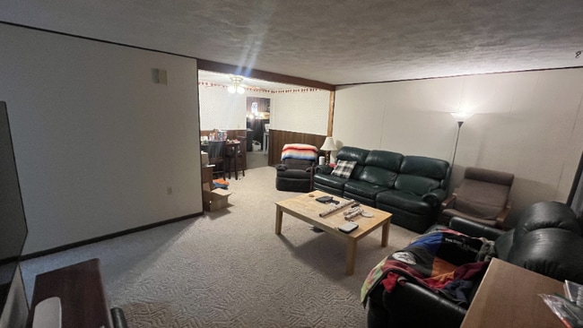 Building Photo - 301 Ardmore Dr