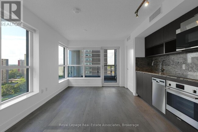 Building Photo - 9 Mabelle Ave