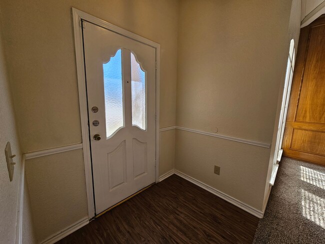 Foto del edificio - Charming home located in the well-maintain...