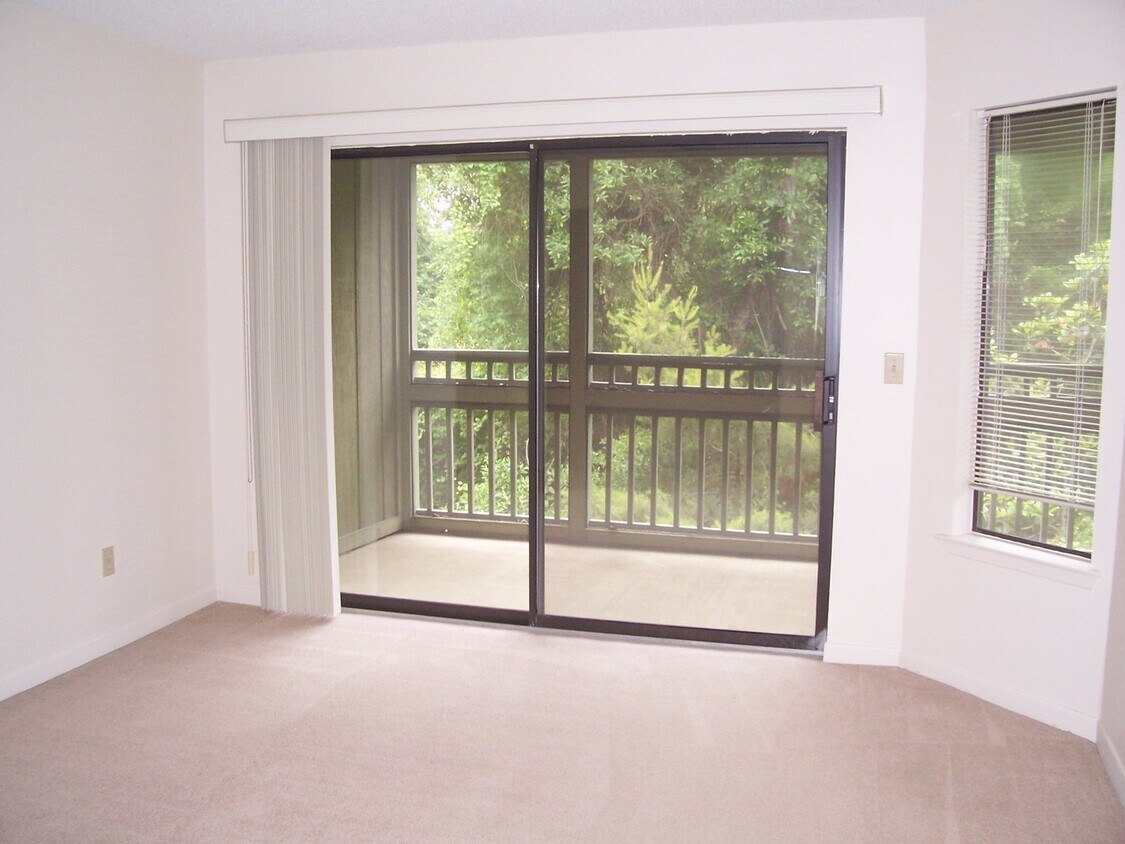 Primary Photo - Convenient Location in Bluewater Bay!