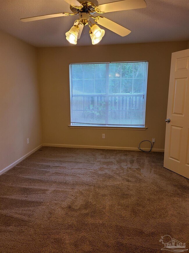 Building Photo - 1453 Tiger Lake Dr