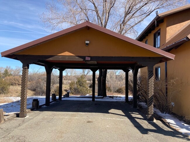 Building Photo - 72 El Llano Rd