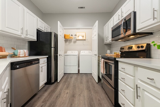 Foto del edificio - Summermill at Falls River