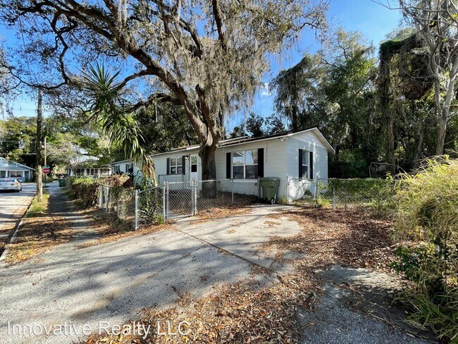 Building Photo - 3 br, 2 bath House - 116 N. College St. Un...