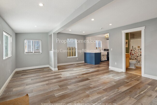 Foto del edificio - Charming Two Bedroom + Two Bonus Rooms in Powellhurst-Gilbert!