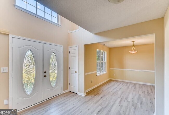 Foto del edificio - 752 Trigg Lake Ct