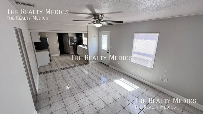 Building Photo - 1316 Donna Ave