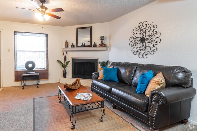 Interior Photo - Las Colinas Apartments
