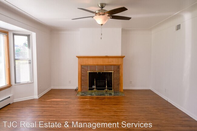 Building Photo - 2 br, 1 bath House - 2901 Albion St