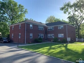 Building Photo - 171-183-183 Fort Lee Rd