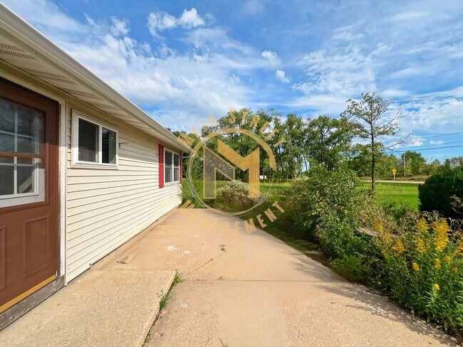 Foto del edificio - 2138 County Rd Y