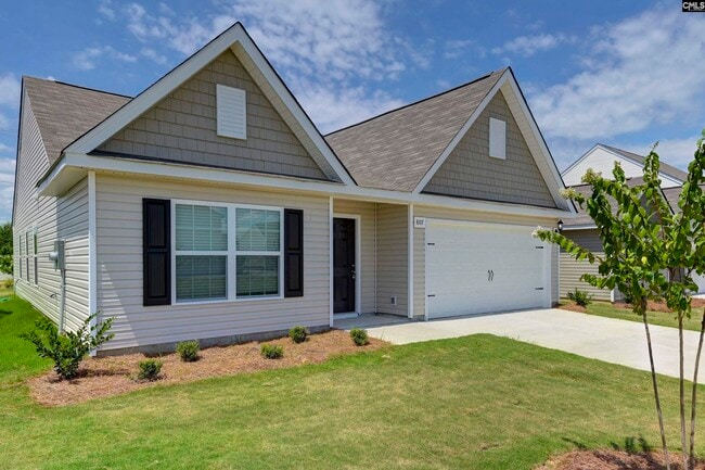 Building Photo - 807 Red Berry Ln