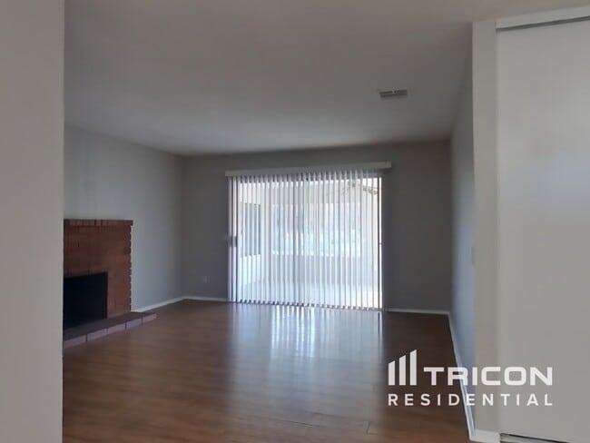 Building Photo - 14316 Cholla Dr