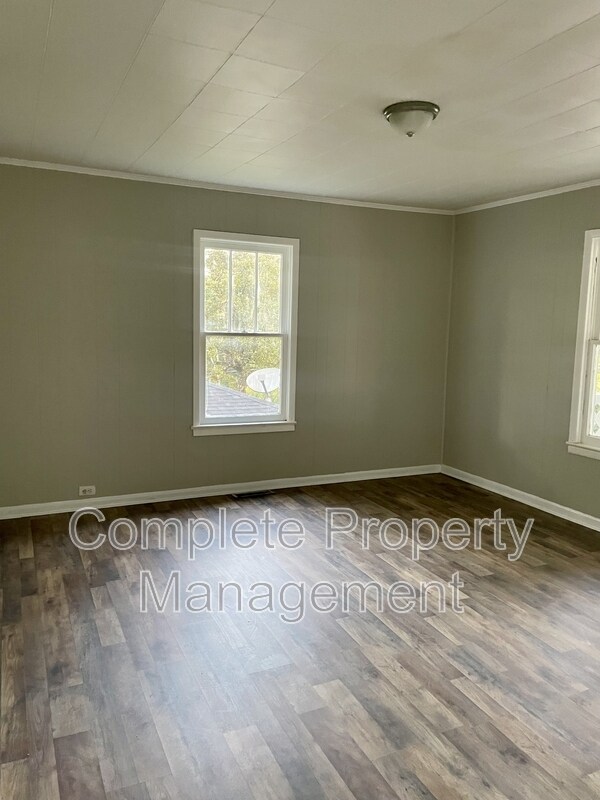 Building Photo - 1076 Green St