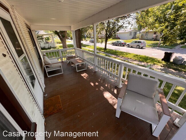Foto del edificio - 5 br, 3 bath House - 3240 Potter street