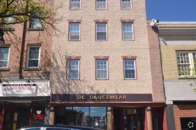 Building Photo - 421 Northampton St