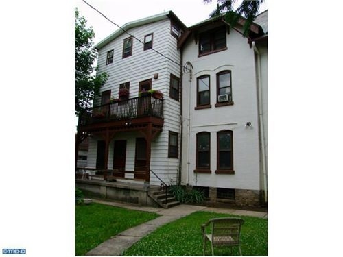 Building Photo - 700 N 3rd St