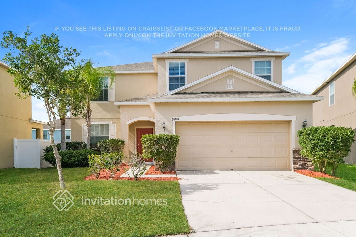 Foto principal - 1808 Oak Pond St