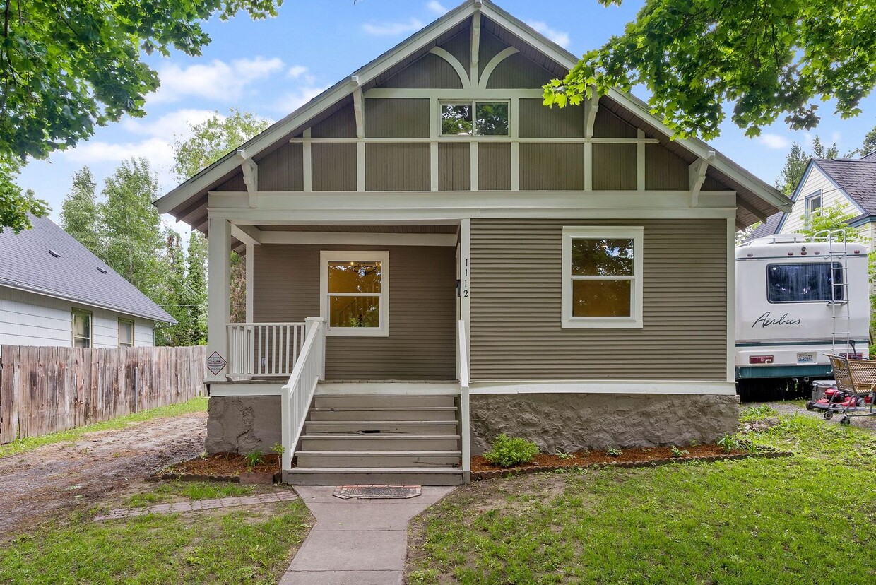 Primary Photo - Charming 4 Bed, 2 Bath Home in Spokane!