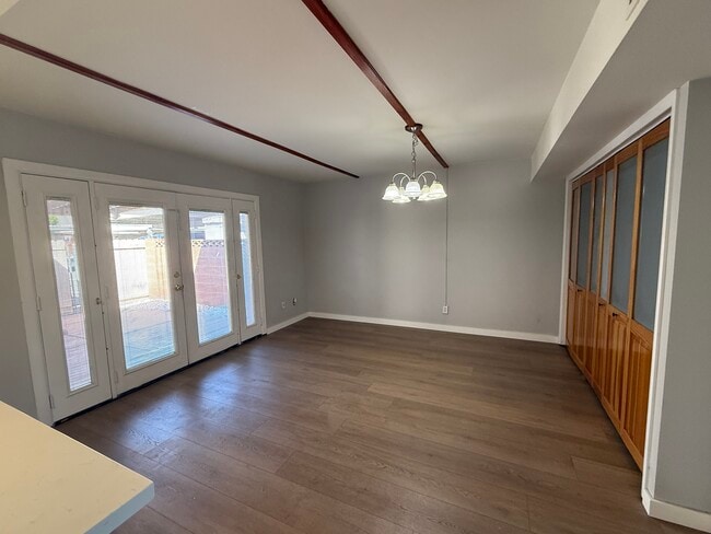 Dining - 8508 E McDonald Dr