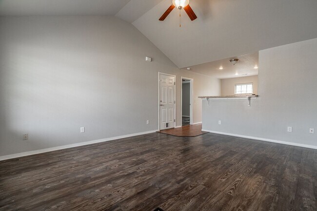 Foto del edificio - 3 Bedroom 2 Bath Home Near Wal Mart HQ!