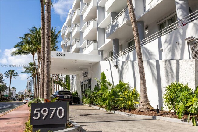 Foto del edificio - 5970 Indian Creek Dr