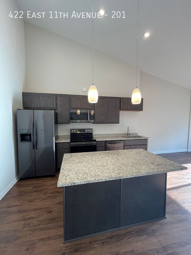 Foto del edificio - 422 E 11th Ave