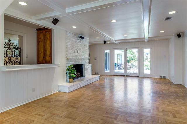Foto del edificio - 7127 Brookshire Cir